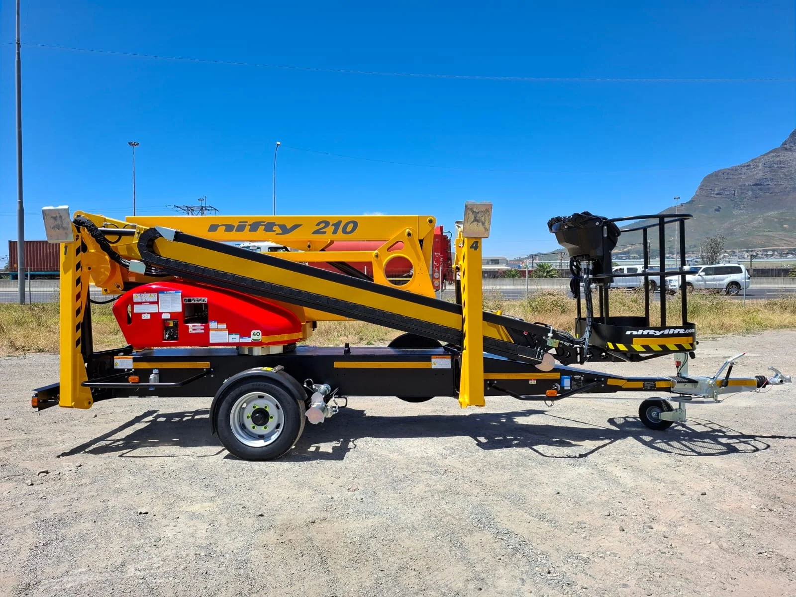 Niftylift 210
